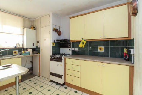 Refurb opportunity in kitchen