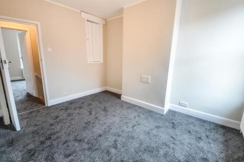 Bedroom 6.jpg