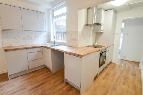 Kitchen 1.jpg