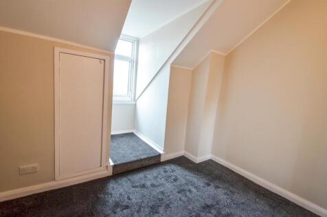 Bedroom 5.jpg