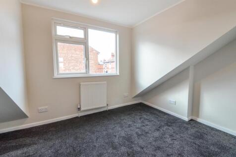 Bedroom 4.jpg
