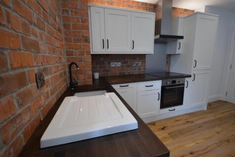 Kitchen 1.JPG