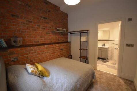 Bedroom 1.JPG