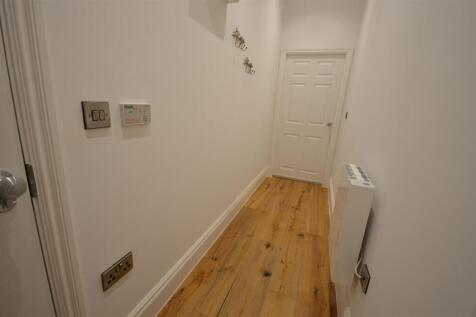 Hallway.JPG