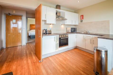 Kitchen 2.jpg