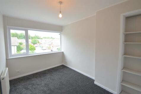 Bedroom 1.JPG
