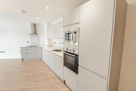 Kitchen 2.jpg