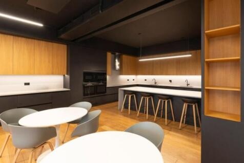 360 kitchen.JPG