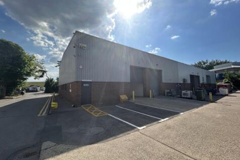 5 Viscount Industrial Estate Rear Yard .jpg