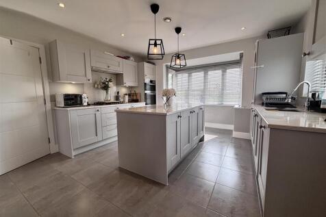Bensons Kitchen 2.jpg