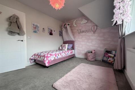 Bensons bed 2 2.jpg