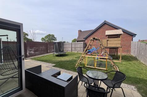 Bensons garden 2.jpg