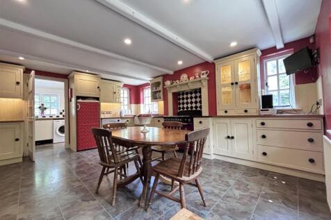 Corner cottages Kitchen through Utility.jpg