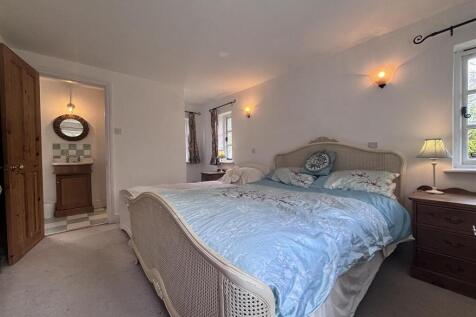 Corner cottages Master.jpg