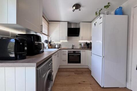 Earles Meadow kitchen .jpeg