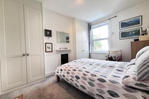 Rushams bedroom 1.jpg