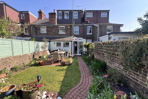 Rushams Garden rear.jpg