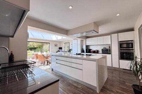 kitchen3.jpg