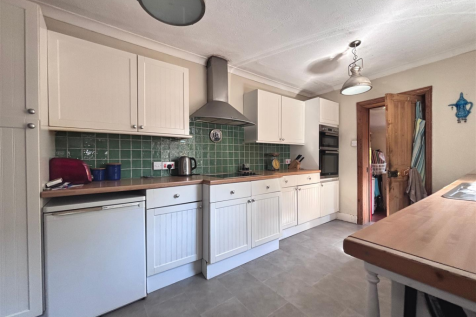 kitchen (1).png