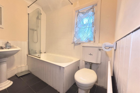bathroom.png