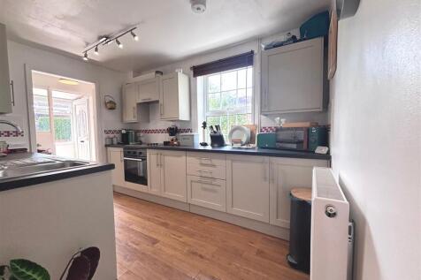 kitchen1.jpg