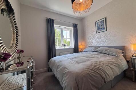 bedroom.jpg
