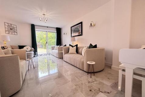 lounge3.jpg