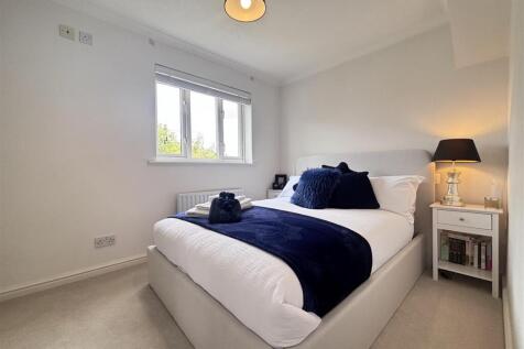 bedroom.jpg