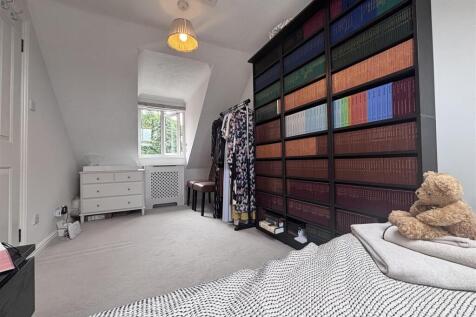 bedroom2.jpg