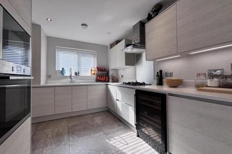kitchen2.jpg