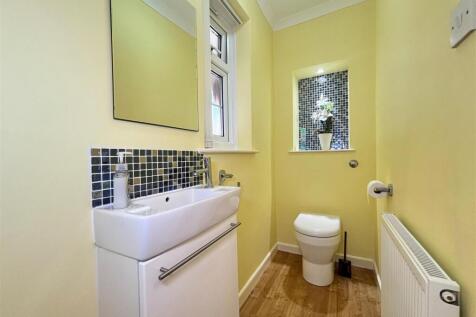 cloakroom.jpg
