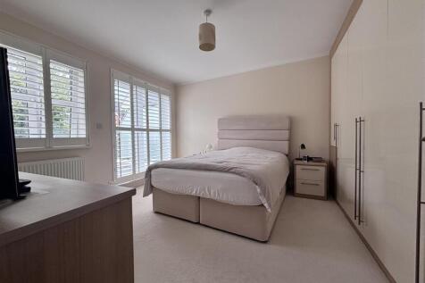 SPG bedroom 1.jpg