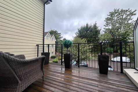 balcony.jpg