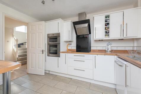 kitchen-2.jpg