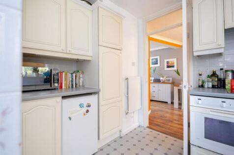 kitchen-2.jpg