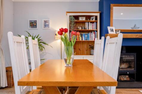 dining-room.jpg