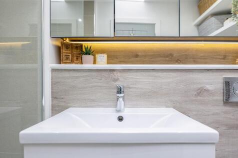 ensuite-2.jpg