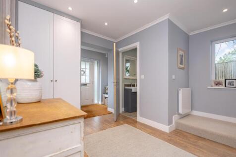 hallway-3.jpg