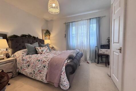 Primrose bed 1.jpg