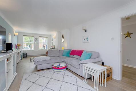 lounge-2.jpg