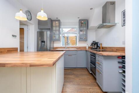 Kitchen-3.jpg