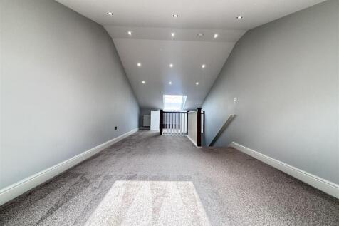 bedroom1.jpg