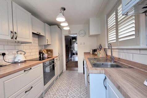 Victoria kitchen 2.jpg