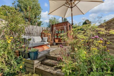 3 Bungay Road, Halesworth, IP19 8HW (17).jpg