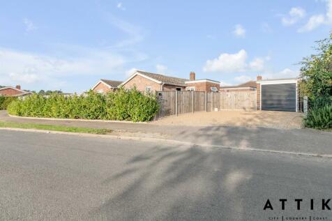 2 Green Park, Harleston, IP20 9DT (1).jpg