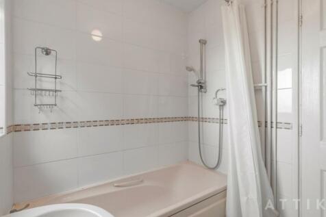 11 Kennedy Close Halesworth IP19 8EG (16).jpg
