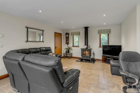 The Buntings, Southwold Road Blyford, Halesworth I