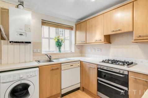 10 Aldergrove Close IP19 8TB (20).jpg