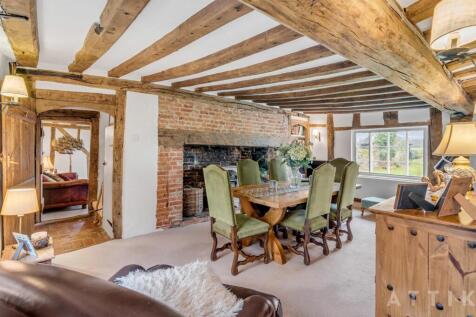 Old thatched cottage Manse Lane Crstfield IP19 0DJ