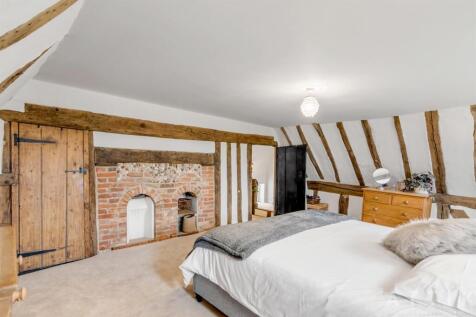 Old thatched cottage Manse Lane Crstfield IP19 0DJ
